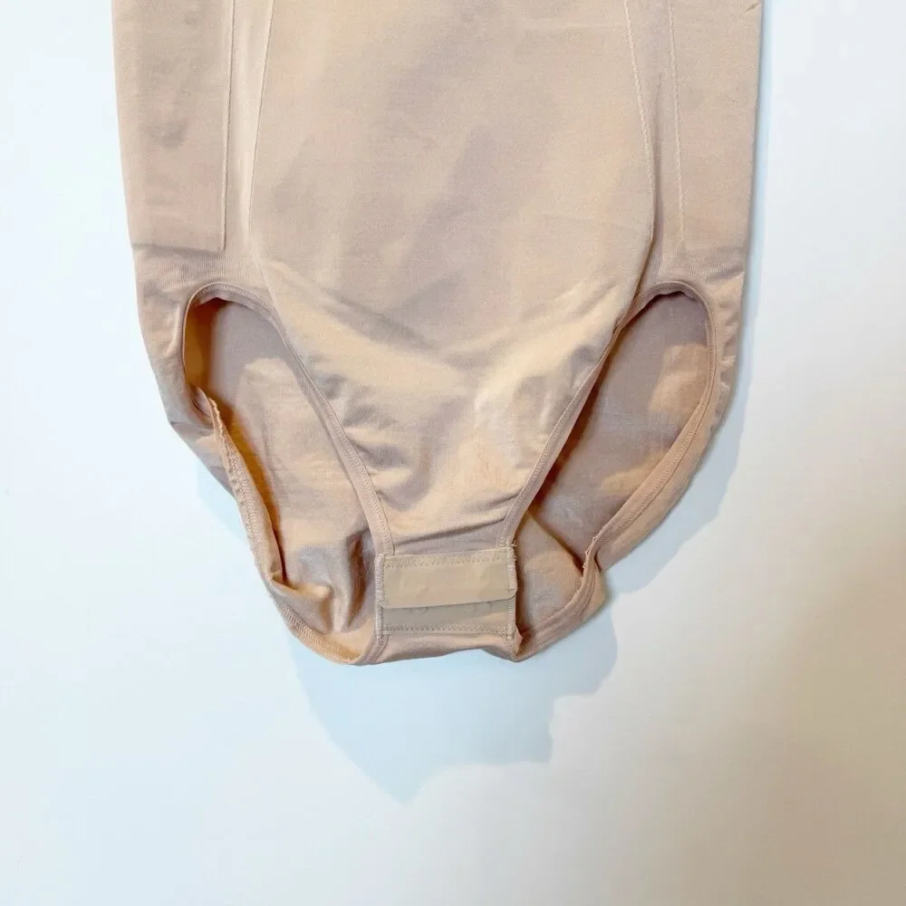 Spanx Womens OnCore High Waisted Briefs Size Small‎ Nude Sculpting Slimming